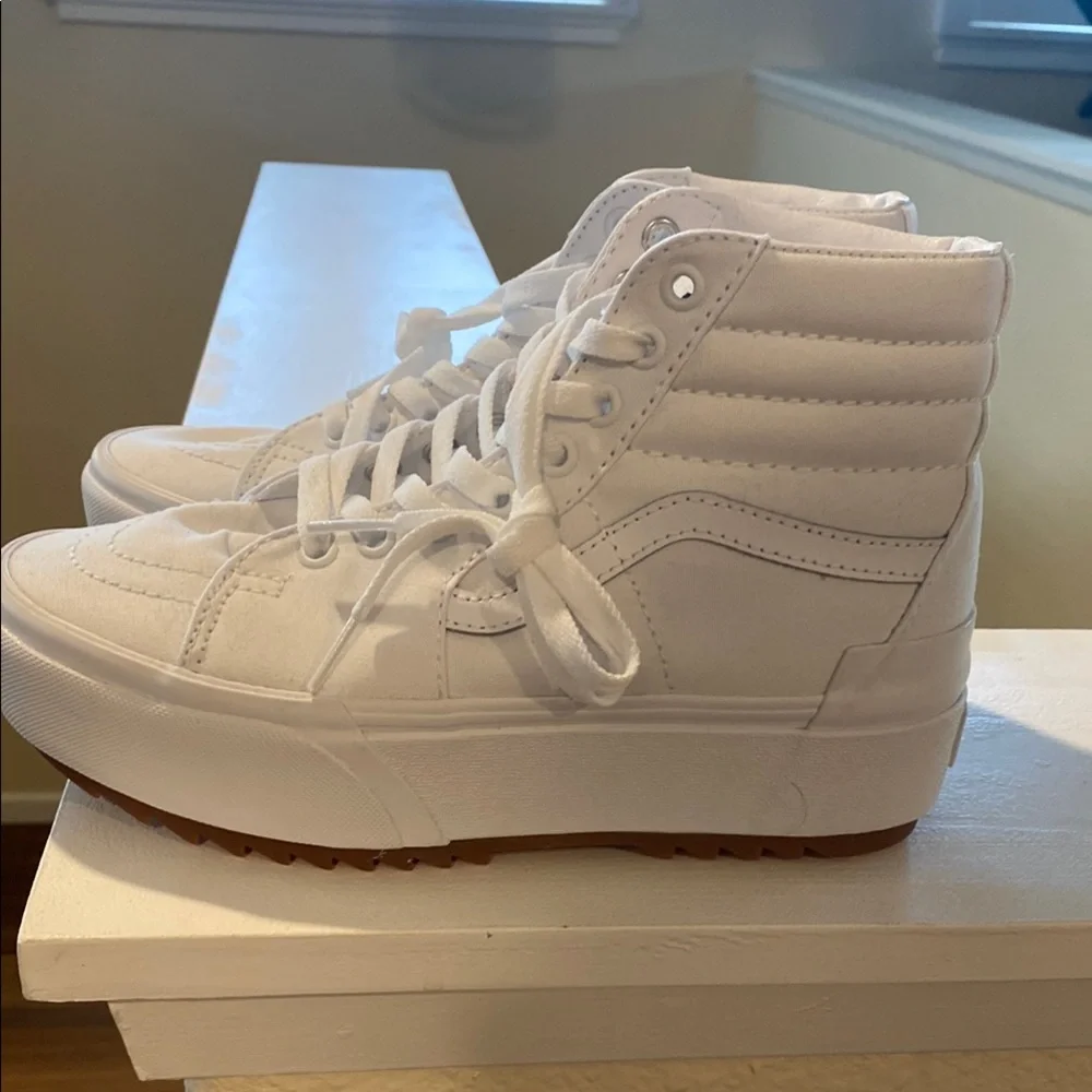 Vans Women's White Platform High-Tops - Picture 5 of 7
